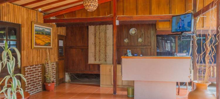 甘榜加佳2号红多兹酒店(RedDoorz Near Farmhouse Lembang)图片