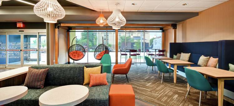 路易斯威尔机场希尔顿Tru酒店(Tru by Hilton Louisville Airport)图片