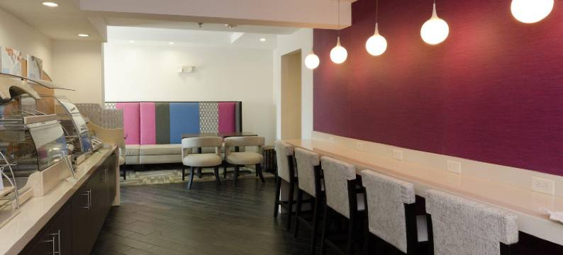 智选假日酒店-锡克里市场(Holiday Inn Express HICKORY-HICKORY MART by IHG)图片