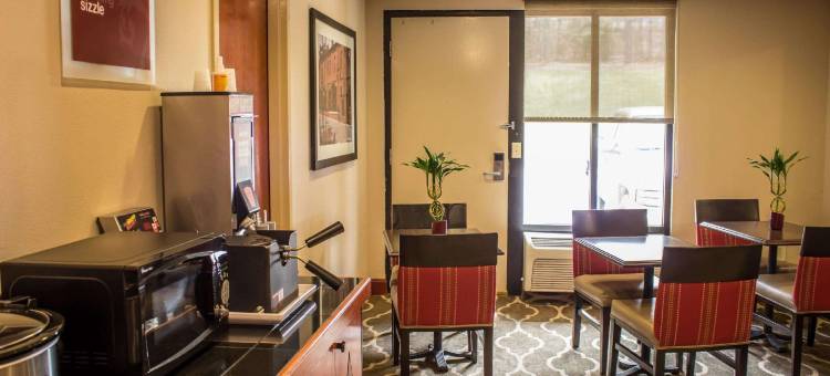 克拉丽奥酒店研究三角园达勒姆(Clarion Pointe Research Triangle Park Durham)图片