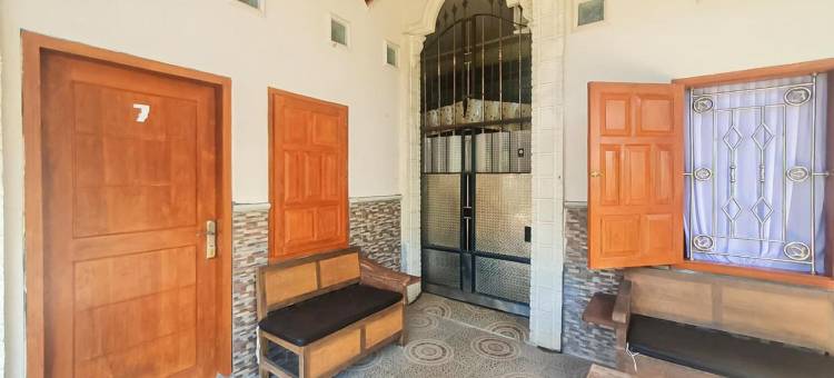 红多兹清真@班尤阿森(RedDoorz Syariah @ Banyu Asem Banyuwangi)图片