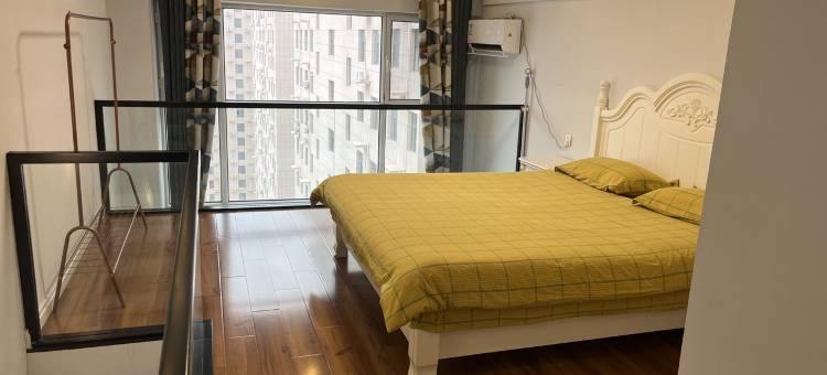 三只猫闻都世界城日租短租月租公寓(锡林郭勒南路分店)图片