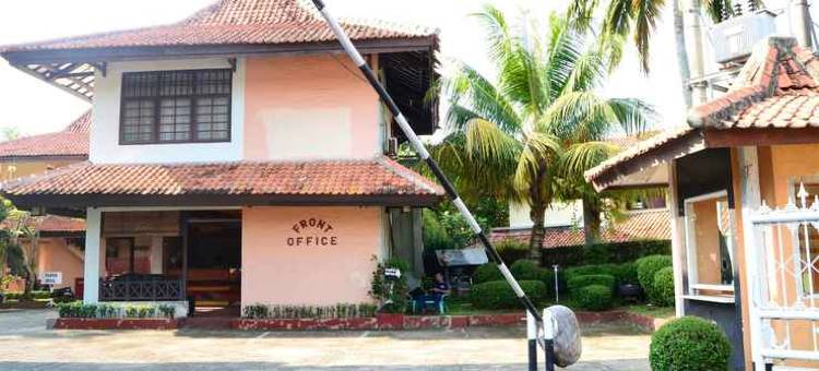 红多兹Plus酒店-近安耶尔图古梅库苏尔(RedDoorz Plus Near Tugu Mercusuar Anyer)图片