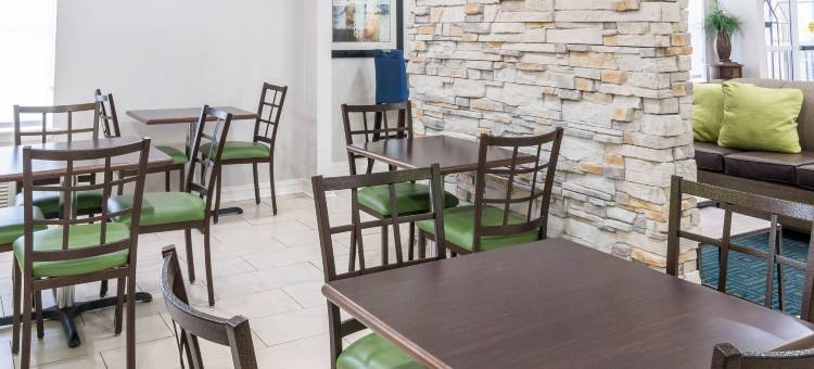 品质套房酒店(Quality Inn & Suites)图片