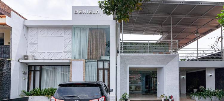 城市景观丹妮拉占碑酒店(Urbanview Daniela Jambi by RedDoorz)图片