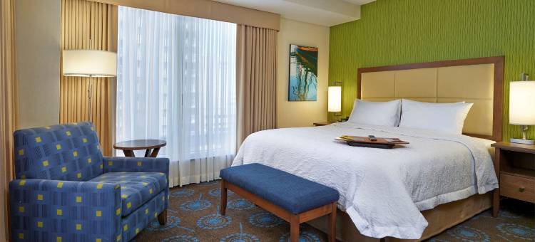 哈里法克斯市中心希尔顿欢朋酒店(Hampton Inn by Hilton Halifax/Downtown)图片