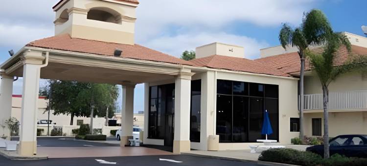 北里奇港罗德威酒店(Rodeway Inn Port Richey North)图片