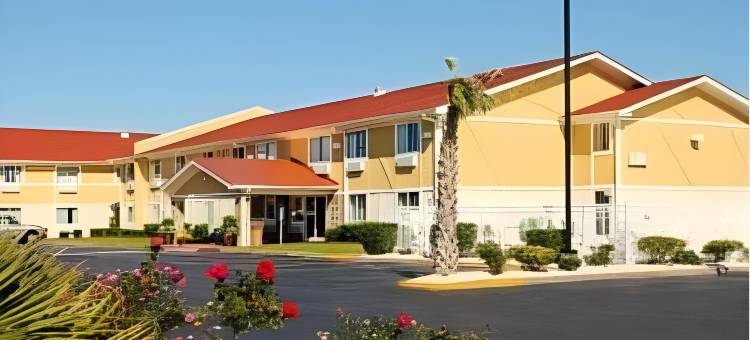 杰克森维尔勒琼营地附近罗德威套房酒店(Rodeway Inn & Suites Jacksonville Near Camp Lejeune)图片