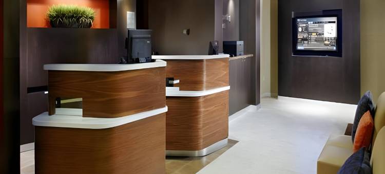 拉斐特机场万怡酒店(Courtyard Lafayette Airport)图片