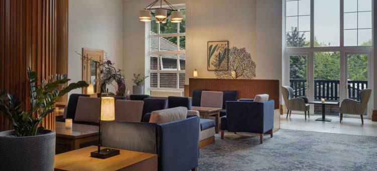 都铎公园乡村俱乐部万豪德尔塔酒店(Delta Hotels Tudor Park Country Club)图片