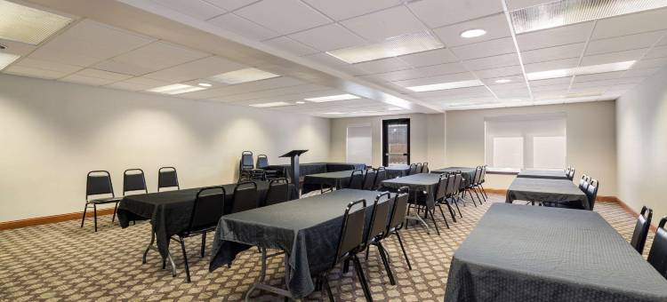 西艾叙莉套房酒店(Clarion Pointe Charleston - West Ashley)图片