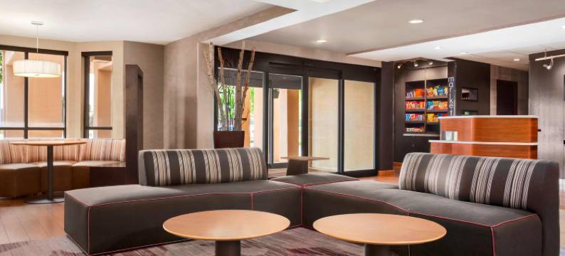 斯普林菲尔德万怡酒店(Courtyard Springfield)图片