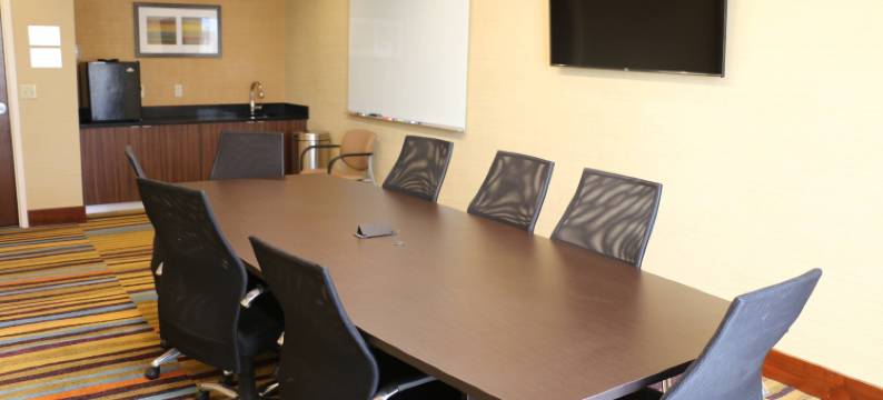 鲍灵格林万枫酒店及套房(Fairfield Inn & Suites Bowling Green)图片