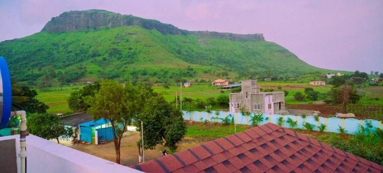 位于马托里的4卧室别墅-3500平方米|带5个独立浴室(Patil Luxuries Villa in Nashik 4 Bedroom with pool)图片