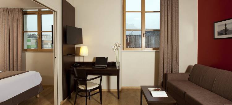 格勒诺布尔卡协德杜本酒店(Residhome Grenoble Caserne de Bonne)图片