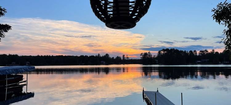 Endless Summer and Cool Winter on Big Shag Lake in Gwinn, Michigan with Sauna图片