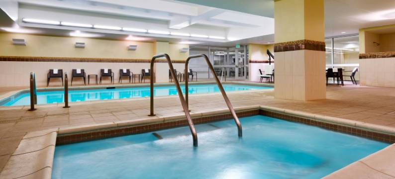 林肯市中心/干草市场万怡酒店(Courtyard Lincoln Downtown/Haymarket)图片