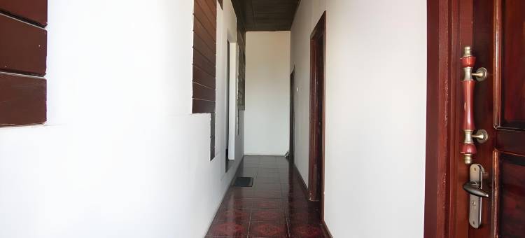 红多兹酒店-近阿贝普拉购物中心(RedDoorz Near Mal Abepura)图片