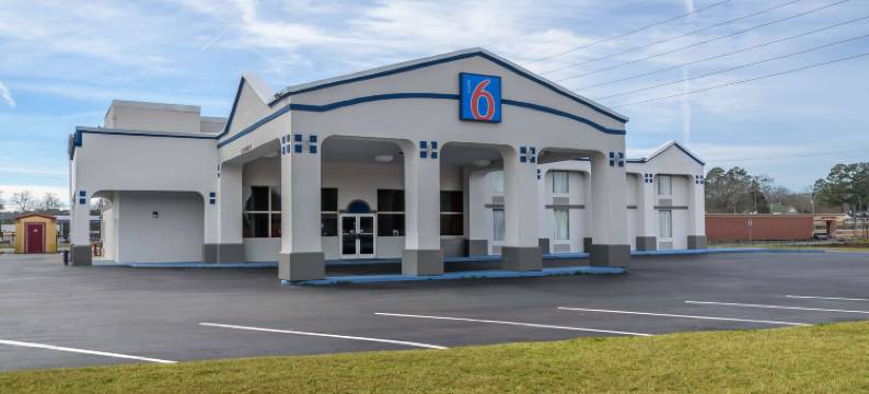佐治亚福赛斯6号汽车旅馆 – 蒂夫特学院(Motel 6 Forsyth, GA – Tift College)图片