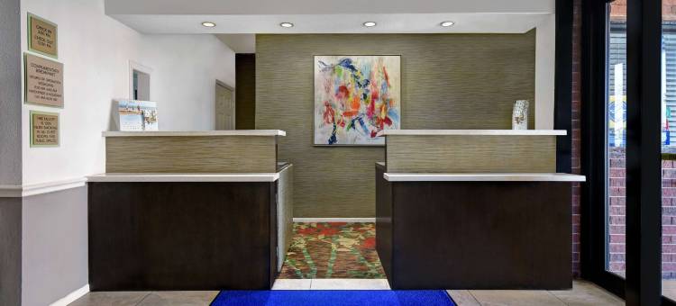 休斯顿韦斯特切斯温德姆呗盟酒店(Baymont by Wyndham Houston/Westchase)图片