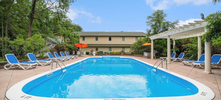 特拉弗斯市豪生酒店(Howard Johnson by Wyndham Traverse City)图片