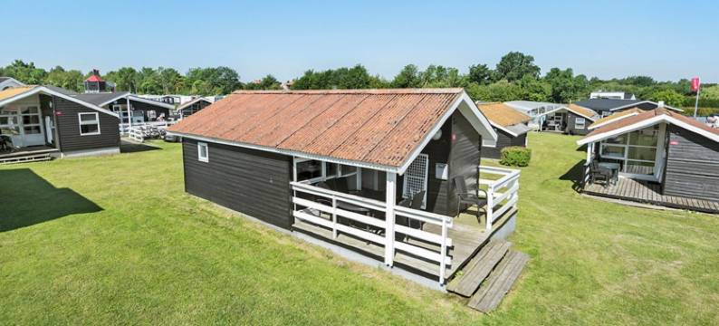 霍尔拜克峡湾第一露营地(First Camp Holbæk Fjord)图片
