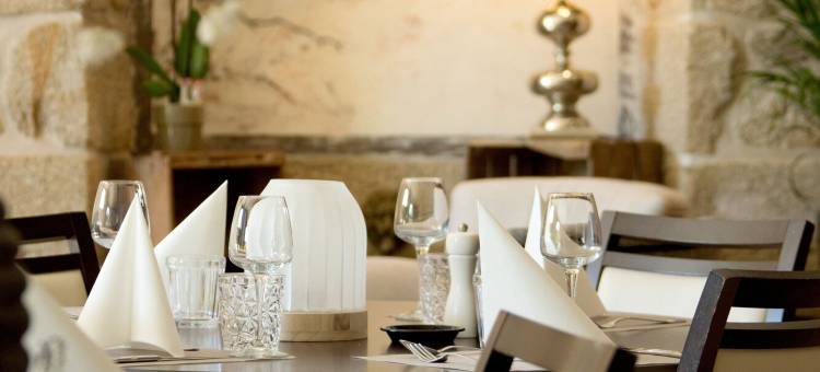 崔纳克布拉席尔酒店(Logis Hôtel Restaurant la Brasserie)图片