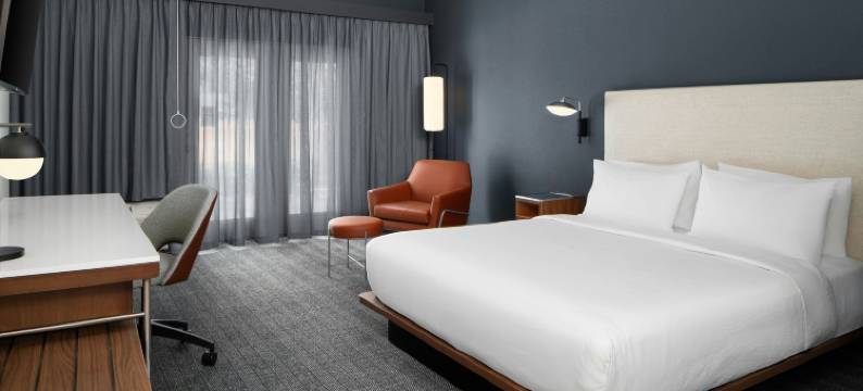 切萨皮克绿蔷薇万怡酒店(Courtyard Chesapeake Greenbrier)图片