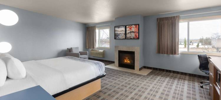 奥萨布勒河附近奥斯科达美吟温德姆酒店(AmericInn by Wyndham Oscoda Near AuSable River)图片