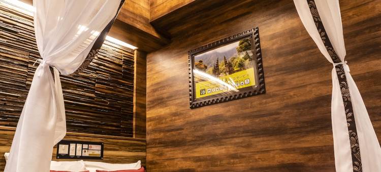 新宿三丁目店 小巴厘森林酒店(仅限成人)(Hotel Petit Bali Forest Shinjuku Sanchome)图片