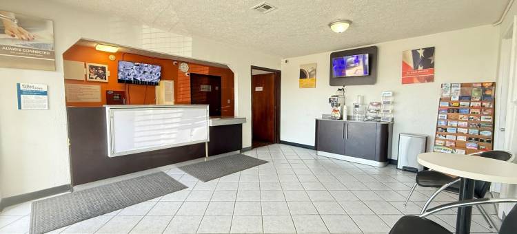 OYO 哥伦布 I 70 轻松旅馆(Motel 6 Columbus, Oh)图片