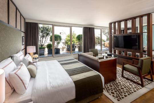 尼桑塔希大道住宿酒店