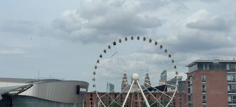 市中心艾伯特港口和竞技场公寓(City Centre Albert Dock & Arena Apartments)图片