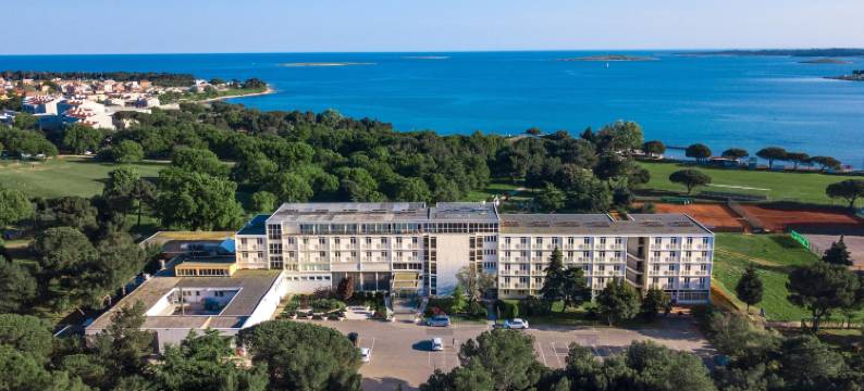 竞技场假日酒店(Arena Hotel Holiday)图片