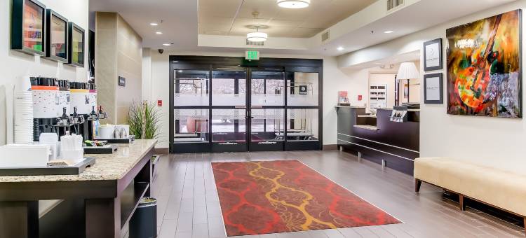 希尔顿欢朋酒店-迪克森(Hampton Inn Dickson)图片