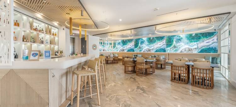 朗姆角俱乐部套房(Club Suites at Rum Point)图片