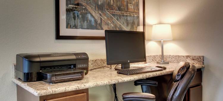 科布尔斯通酒店及套房 - 福特道奇(Cobblestone Inn & Suites - Fort Dodge)图片