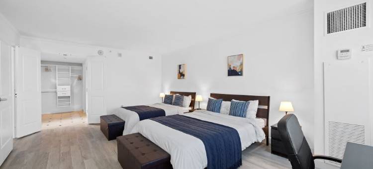 CozySuites的市内2居室/3浴室海滨租赁(2Br 3BA Beachfront Rental in Town CozySuites)图片