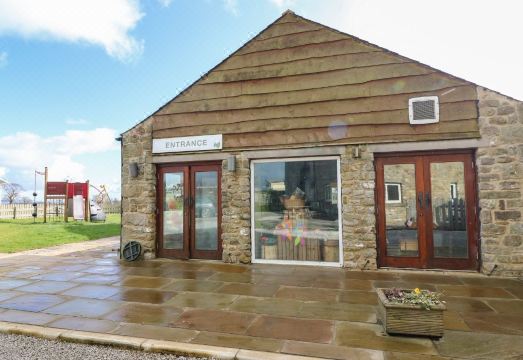 Eldroth Hotel Overview