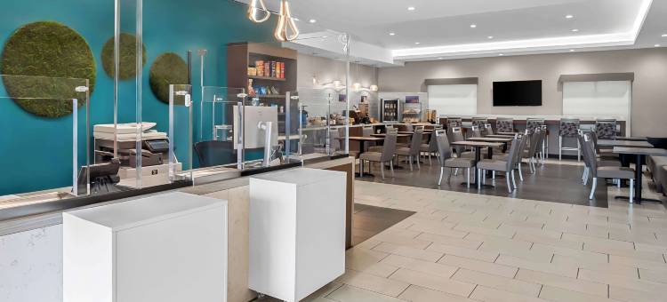 斯特韦斯特圣贝纳迪诺贝酒店(Best Western San Bernardino Hotel)图片