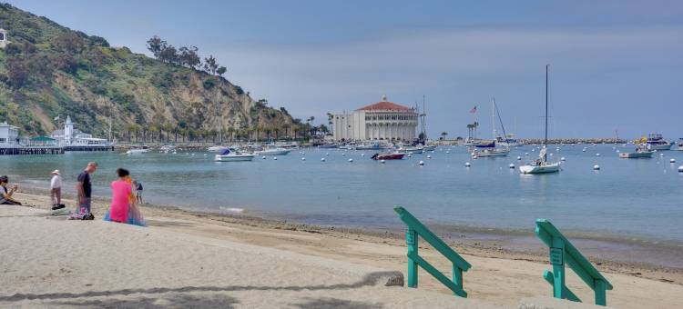 卡塔利娜岛复式公寓 - 离海滩和码头仅几步之遥！(Catalina Island Duplex - Steps to Beach and Pier!)图片