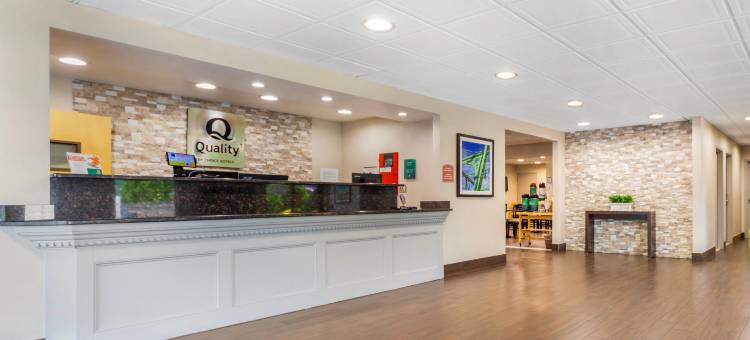 品质酒店及套房新泽西州首府区(Quality Inn & Suites NJ State Capital Area)图片