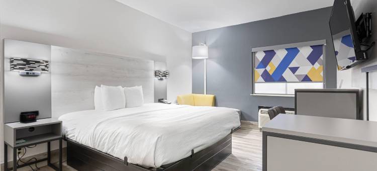 普拉特维尔I-65凯艺酒店(Quality Inn Prattville I-65)图片