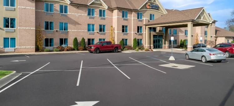 舒适套房酒店(Comfort Inn & Suites)图片