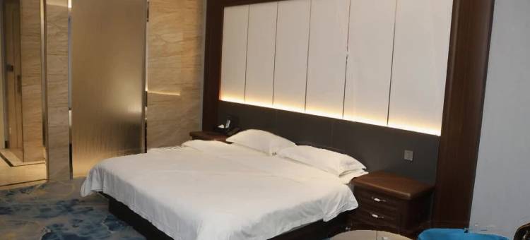 都市花园铂金酒店(榆林定边文化广场店)图片