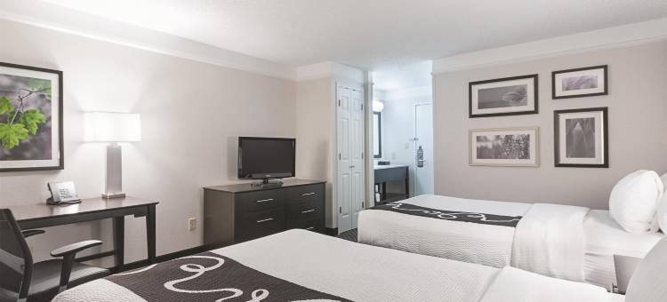 丹佛恩格尔伍德科技中心拉昆塔温德姆套房酒店(La Quinta by Wyndham Denver Englewood Tech Ctr)图片