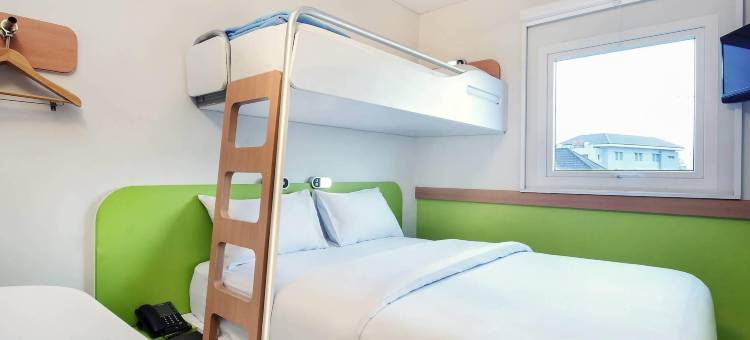 宜必思快捷三宝垄滕德安酒店(Ibis Budget Semarang Tendean)图片