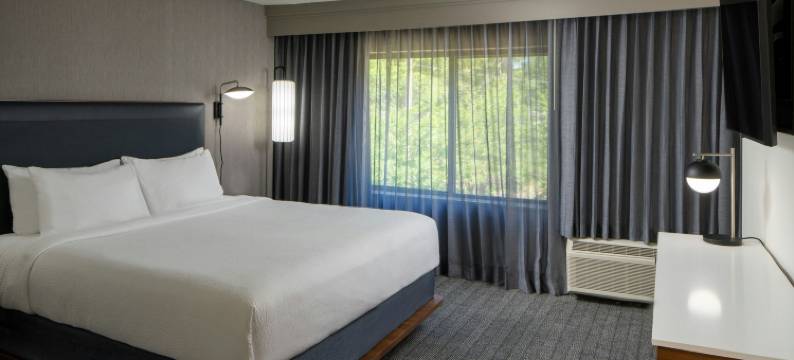 特克萨卡纳万怡酒店(Courtyard Texarkana)图片