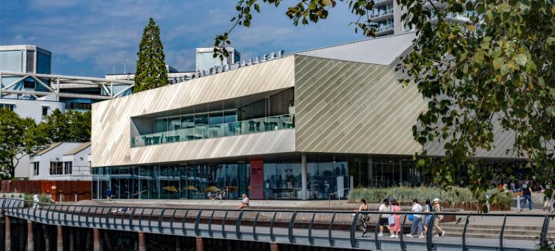 科斯特朗斯代尔码头酒店(Coast Lonsdale Quay Hotel)图片