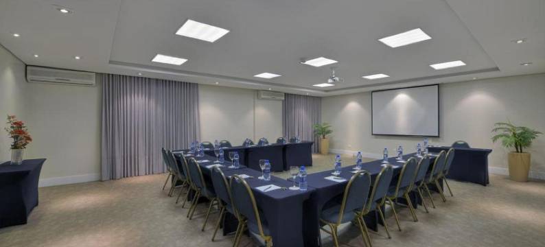 德维尔酒店库里提巴(Hotel Deville Curitiba)图片